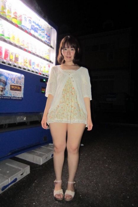 36-летняя японка с бритым лобком